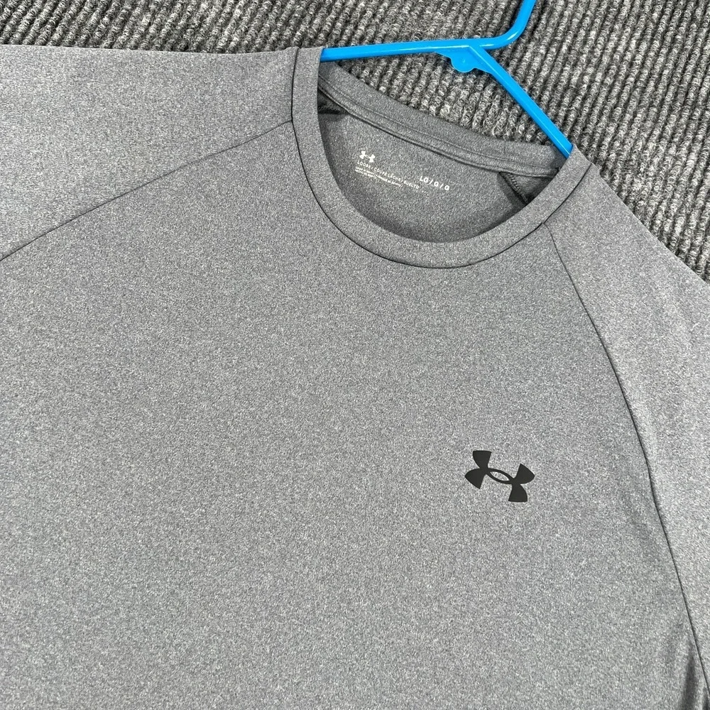 Under Armour Shirt Mens Large Gray Short Sleeve Loose Fit Active Casual Gym Run